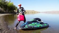 بلیپی و جت اسکی